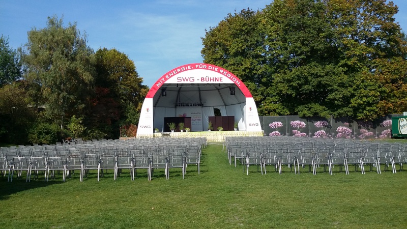 Datei:SWGBühneLandesgartenschau2014.jpg